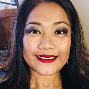 Meet your Posher, Rowena